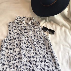 Olive & Oak  sleeveless sailboat M sail